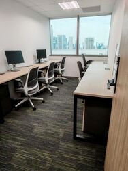 Odeon Towers (D7), Office #577725391